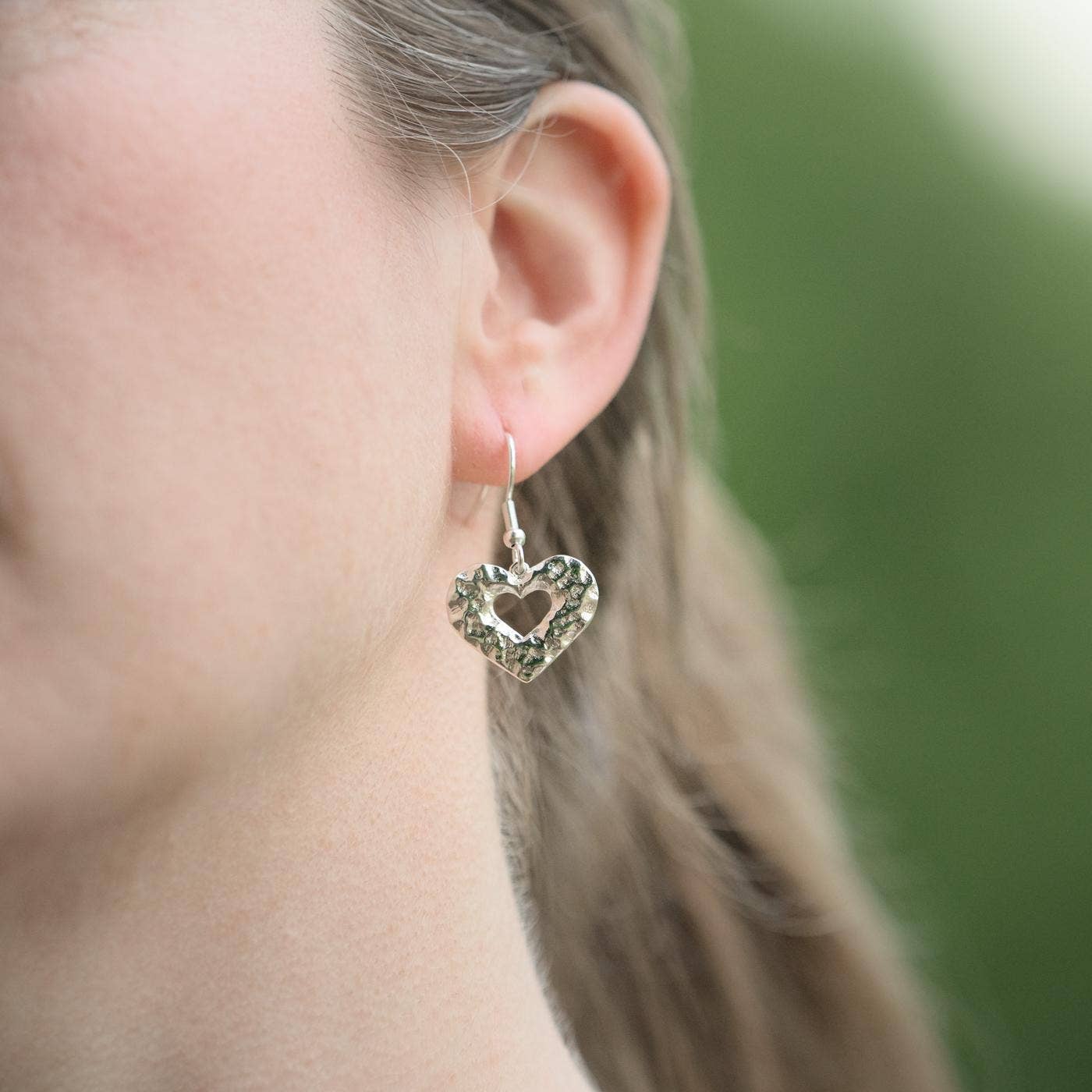 Hammered Heart Dangle Earrings Small (Silver, 14K, Rose) : Silver Plated