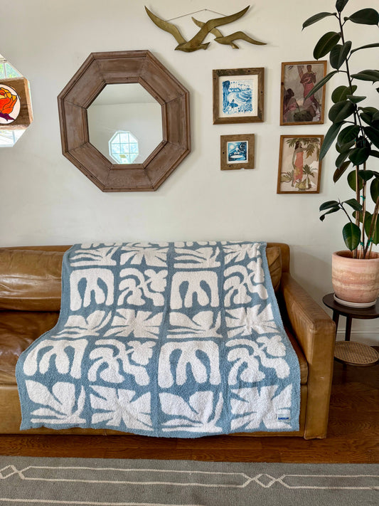 Lanai Plush Throw - Slate Blue